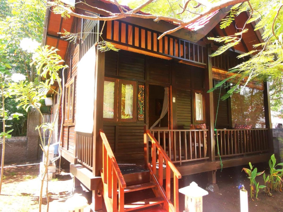 Kampung Meno Bungalows Gili Meno Pokoj fotografie